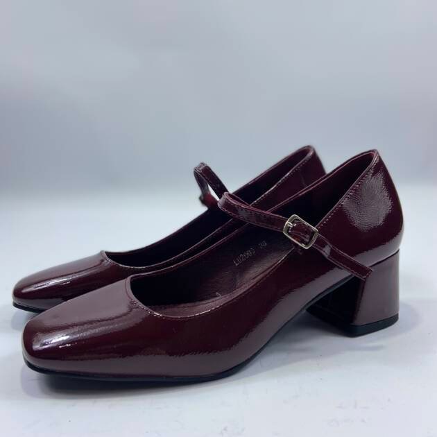 Χαμηλές γόβες με λουράκι -Μπορντό