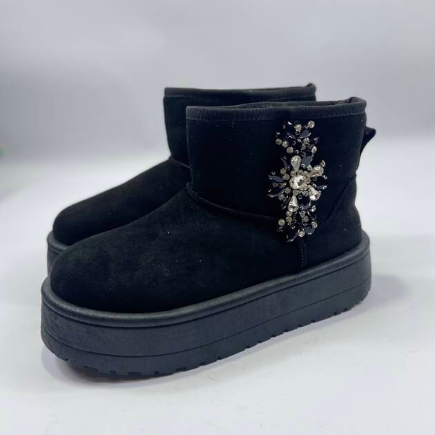 Δίπατο μαύρο μποτακι με ασημί αγραφα