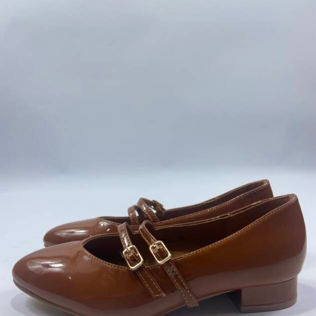 Camel γόβα με λουράκι λουστρίνι