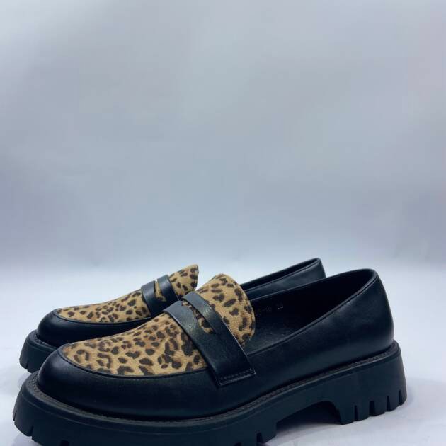 Λεοπάρ μοκασίνι
