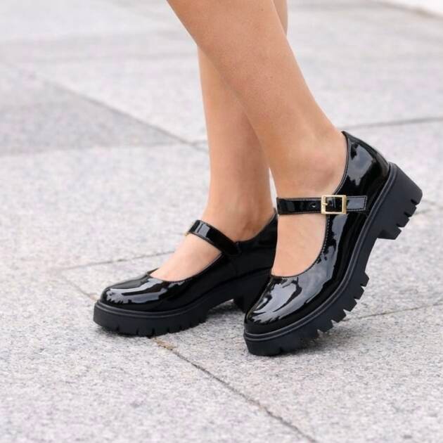 Μοκασίνι μαύρο σε λουστρίνι