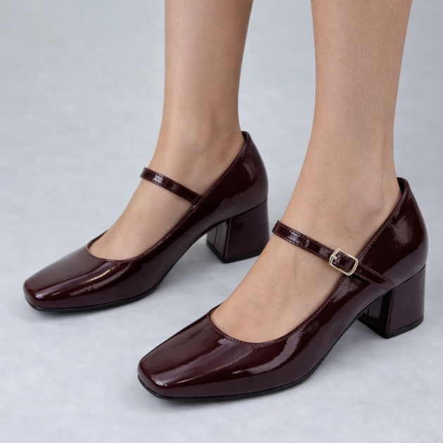 Γοβα λουστρίνι μπορντώ με χοντρό τακούνι & λουράκι